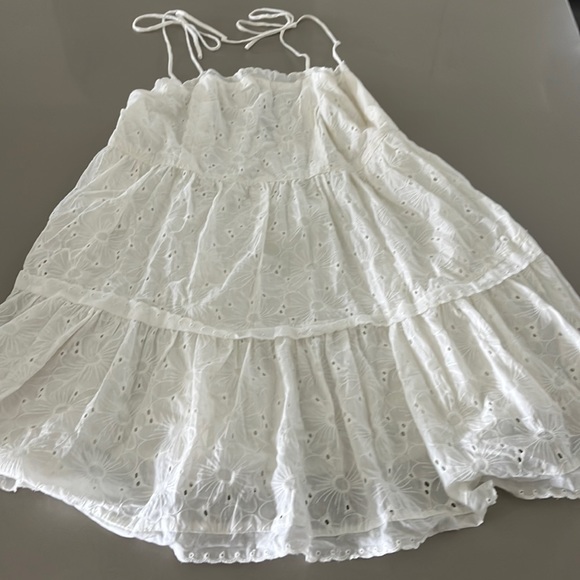 Princess Polly Dresses & Skirts - princess poly white flowy dress